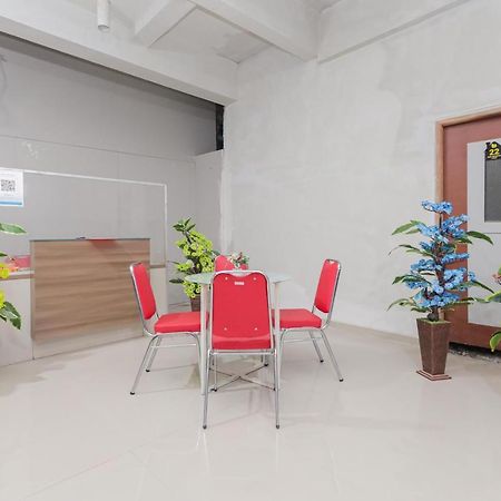 Reddoorz @ Gedangan Sidoarjo Hotel Eksteriør billede
