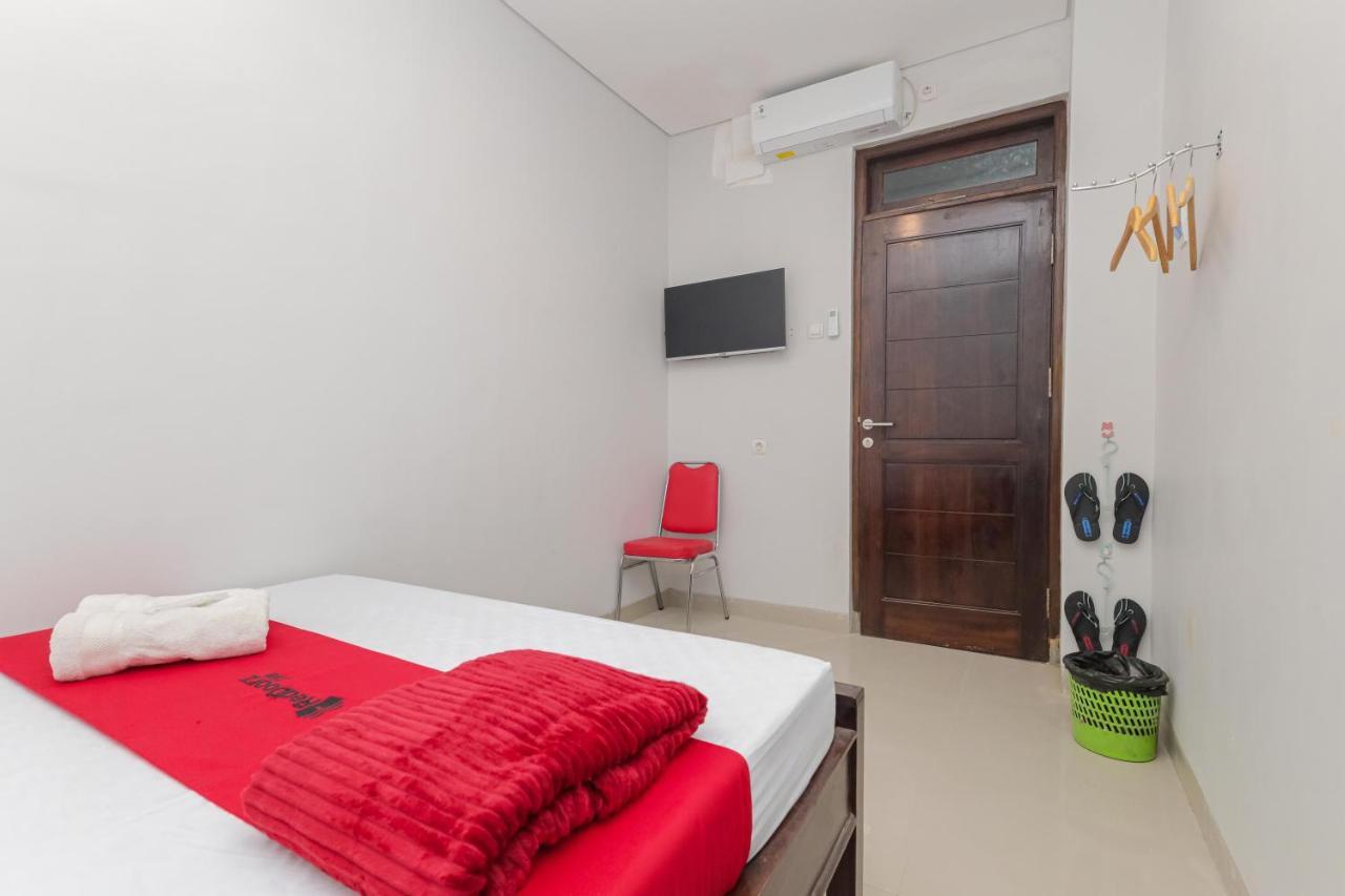 Reddoorz @ Gedangan Sidoarjo Hotel Eksteriør billede